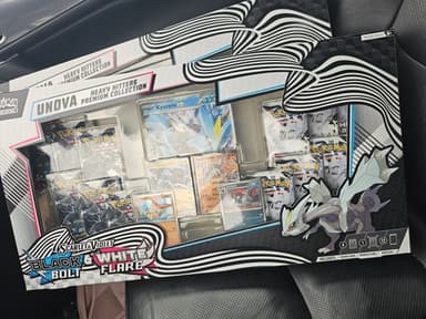 Pokemon TCG Unova Heavy Hitters Black Bolt Booster Pack